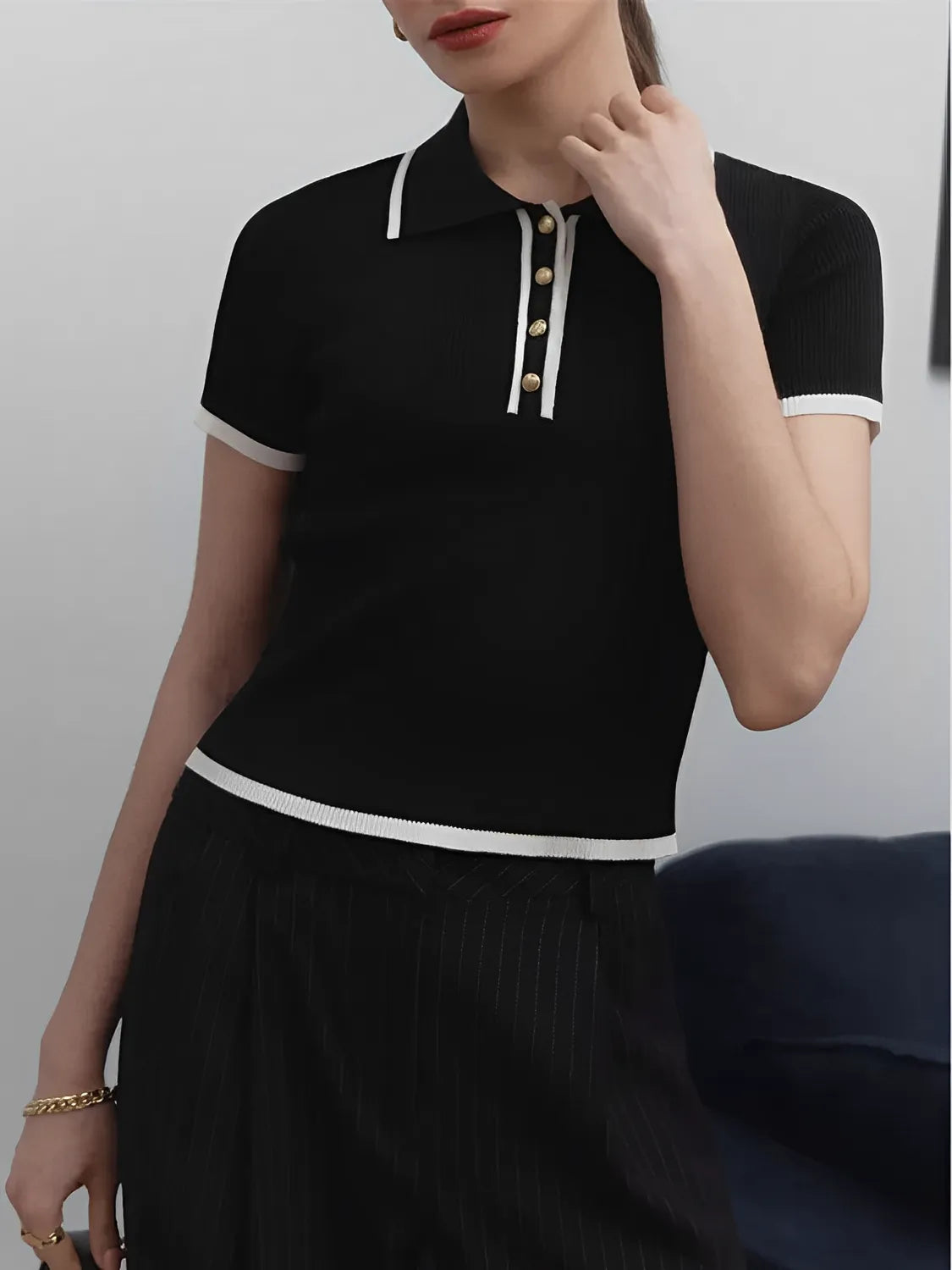 Blusa Feminina Gola Polo Decote com Botões - Blenda