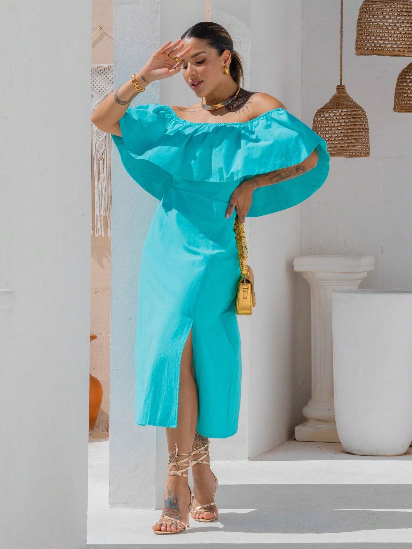 Vestido Off-Shoulder Branco – Estilo e Conforto em Cada Detalhe