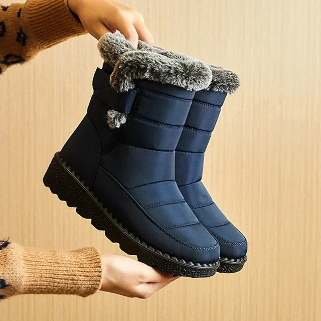Bota Feminina de Inverno com Forro de Pelúcia e Cano Médio – Conforto, Estilo e Proteção Contra o Frio