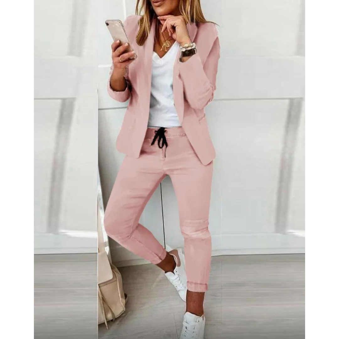 Conjunto Feminino Blazer e Calça Jogger em Alfaiataria Casual