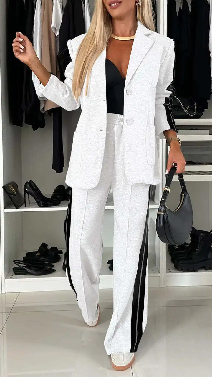 Conjunto Feminino de Blazer Alongado e Calça Reta Esportiva em Malha Estruturada Premium – Le Vie