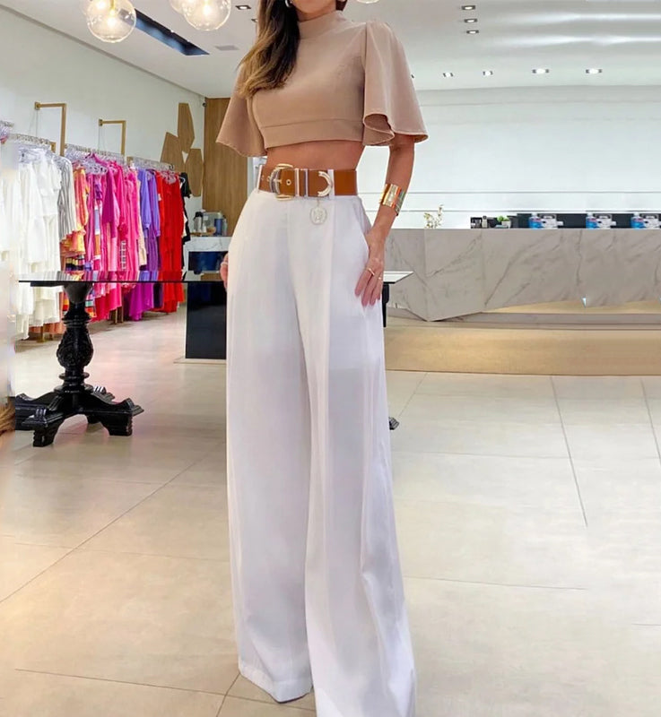 Conjunto Feminino Cropped Manga Flare com Calça Pantalona de Alfaiataria
