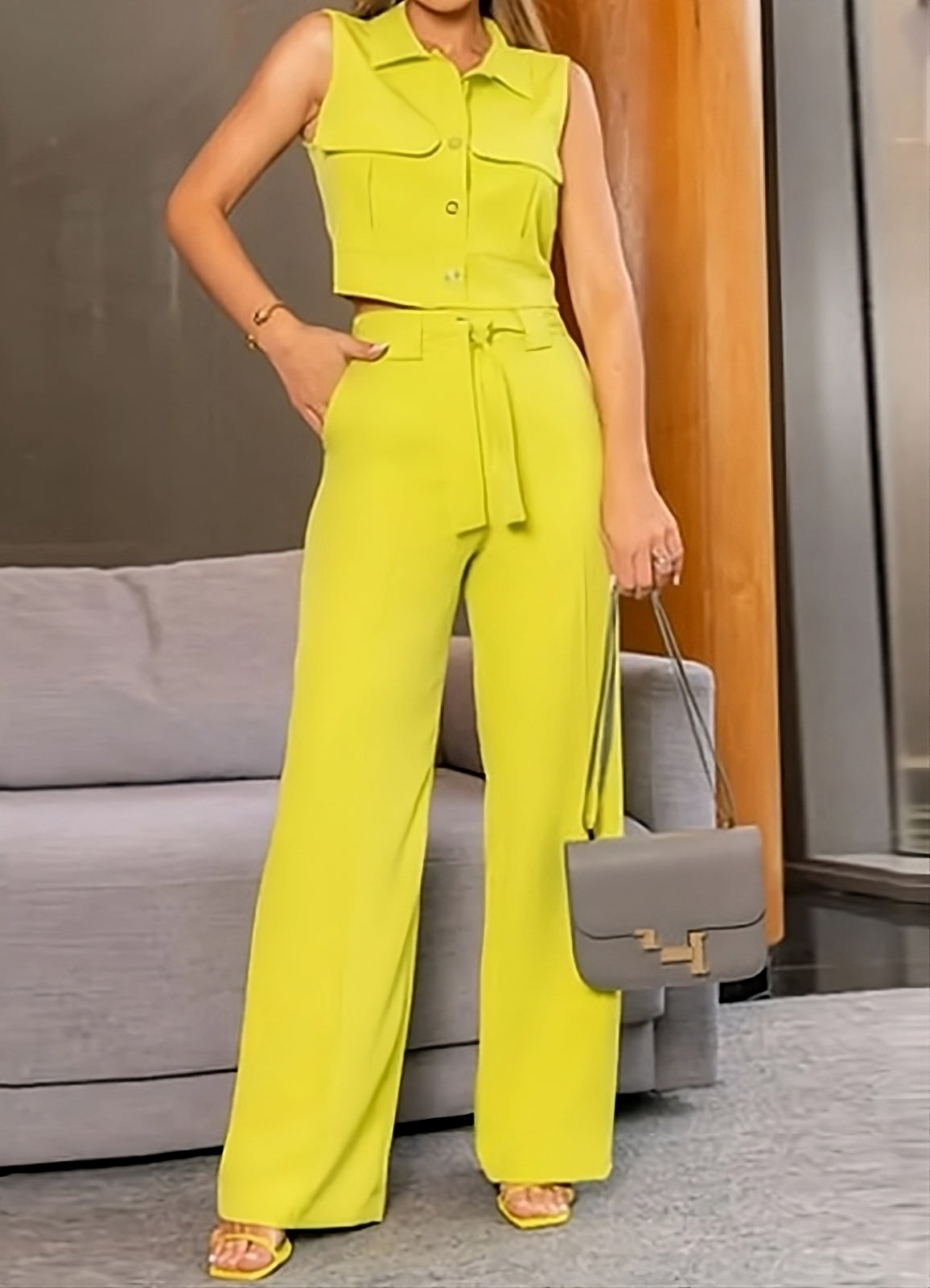 Conjunto Feminino Cropped Social e Calça Pantalona – Elegância Contemporânea