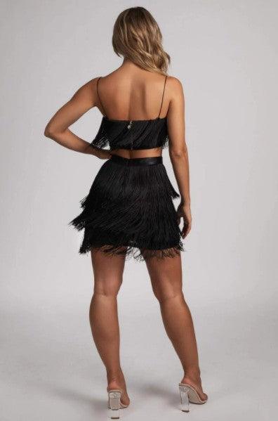 Conjunto Feminino com Franjas – Top Cropped e Saia Curta para Festas e Eventos