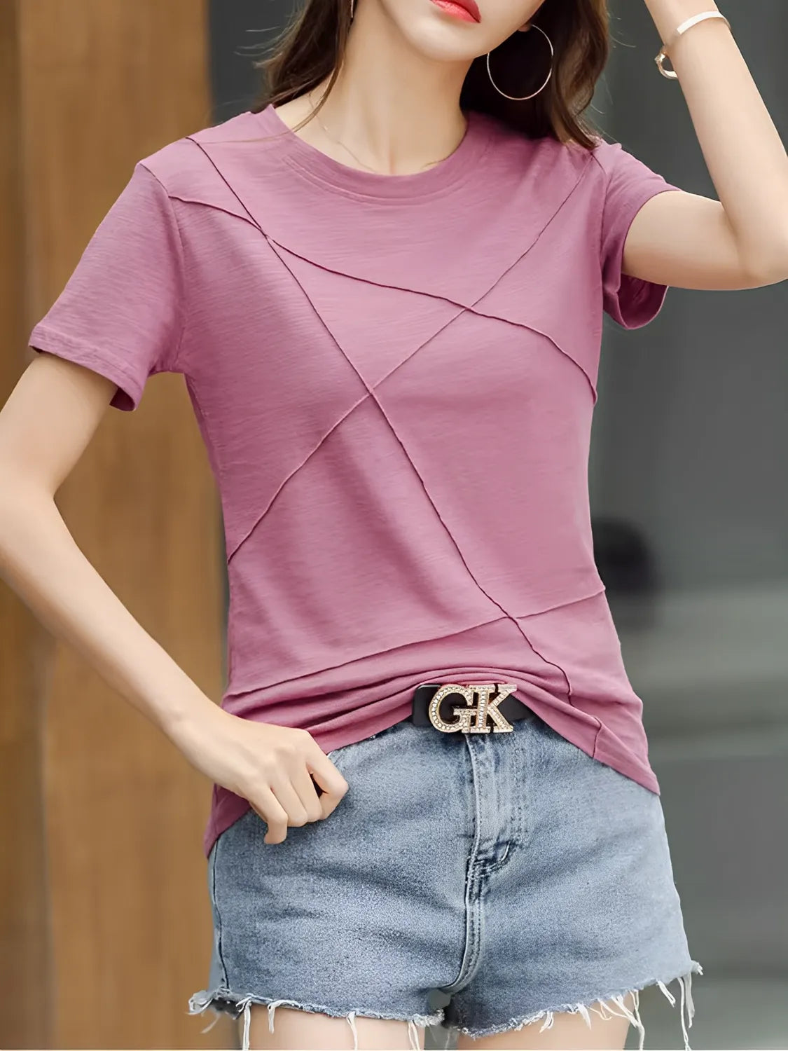 Blusa Feminina Básica com Relevo e Decote Redondo - Lina