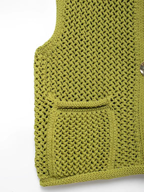 Blusa Feminina em Tricô com Decote Canoa Botões Maxi e Bolsos - Ayla