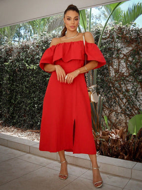 Vestido Off-Shoulder Branco – Estilo e Conforto em Cada Detalhe