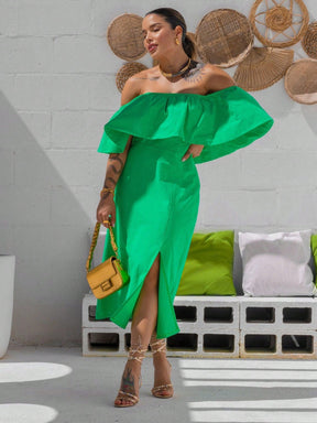 Vestido Off-Shoulder Branco – Estilo e Conforto em Cada Detalhe