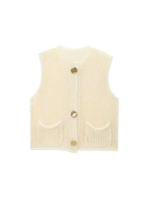 Blusa Feminina em Tricô com Decote Canoa Botões Maxi e Bolsos - Ayla