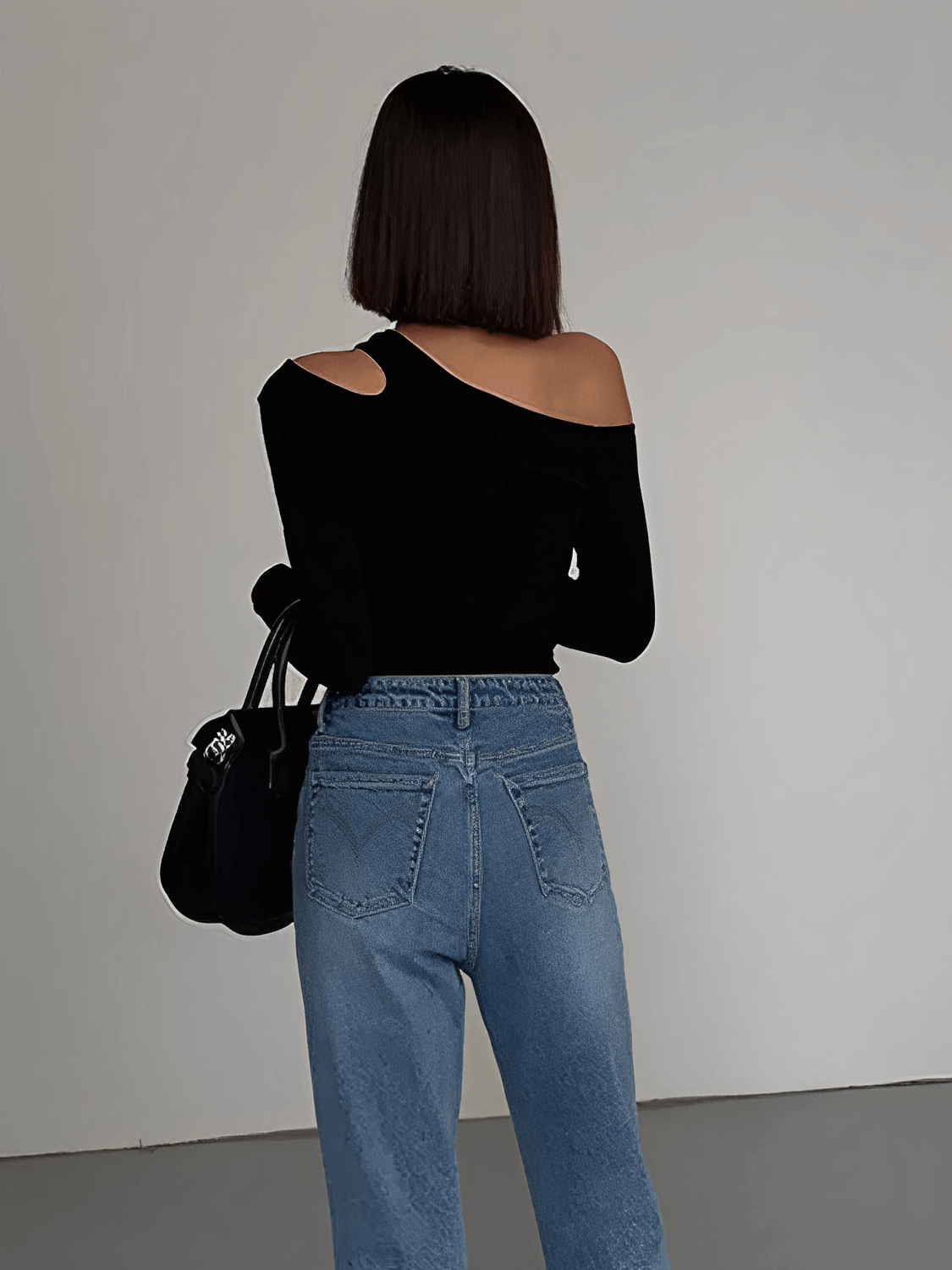 Blusa Feminina de Manga Longa Canelada Com Decote Assimétrico com Recorte no Ombro - Lohany