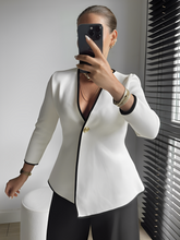 Blusa Feminina Alfaiataria com Botão e Decote em V - Ivy