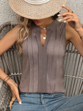 Blusa Feminina Regata Plissada Decote em V - Adeline