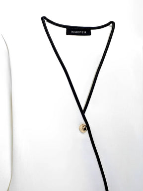 Blusa Feminina Alfaiataria com Botão e Decote em V - Ivy