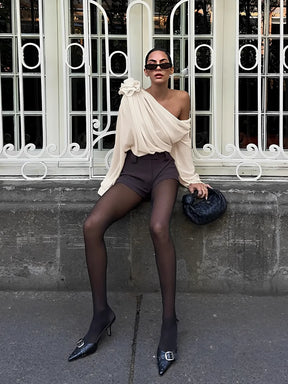 Blusa Feminina de Ombro Único com Flor em Chiffon - Elise