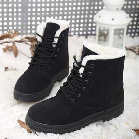 Bota Feminina Forrada com Pelúcia e Cadarço em Material Sintético – Le Vie