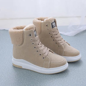 Bota Feminina Casual de Inverno com Forro Peluciado em Camurça Sintética – Le Vie