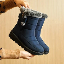 Bota Feminina de Inverno com Forro de Pelúcia e Cano Médio – Conforto, Estilo e Proteção Contra o Frio