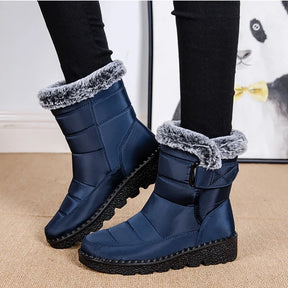 Bota Feminina de Inverno com Forro de Pelúcia e Cano Médio – Conforto, Estilo e Proteção Contra o Frio