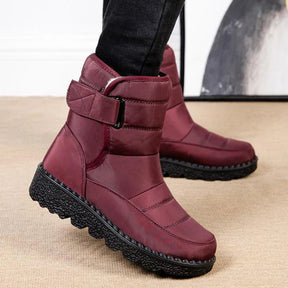 Bota Feminina de Inverno Impermeável com Forro Peluciado – Proteção e Conforto nos Dias Frios