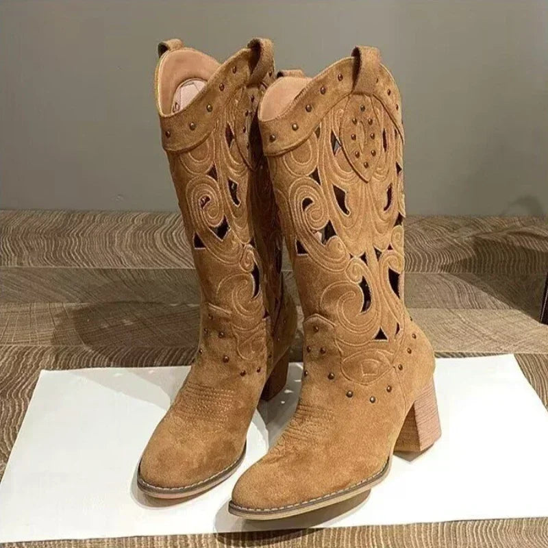 Bota Feminina de Inverno em Couro Legítimo - Nova