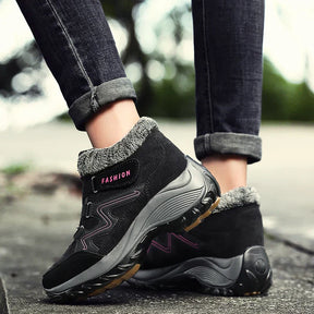 Bota Tênis Feminina de Inverno Impermeável com Forro Peluciado – Conforto e Estilo para Dias Frios