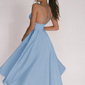 Vestido Longo de Alças Finas com Decote Profundo e Saia Rodada – Elegância e Sofisticação para Momentos Únicos