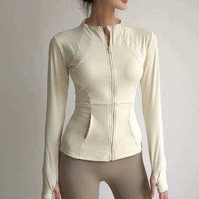Corta-Vento Feminino Slim Fit com Zíper - Conforto e Estilo para Atividades ao Ar Livre