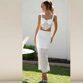Conjunto Feminino Cropped e Saia Midi em Renda – Sofisticação e Estilo