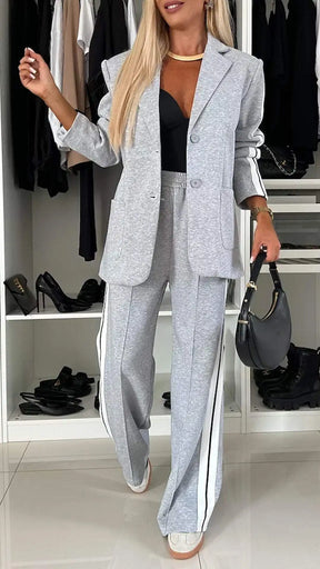 Conjunto Feminino de Blazer Alongado e Calça Reta Esportiva em Malha Estruturada Premium – Le Vie