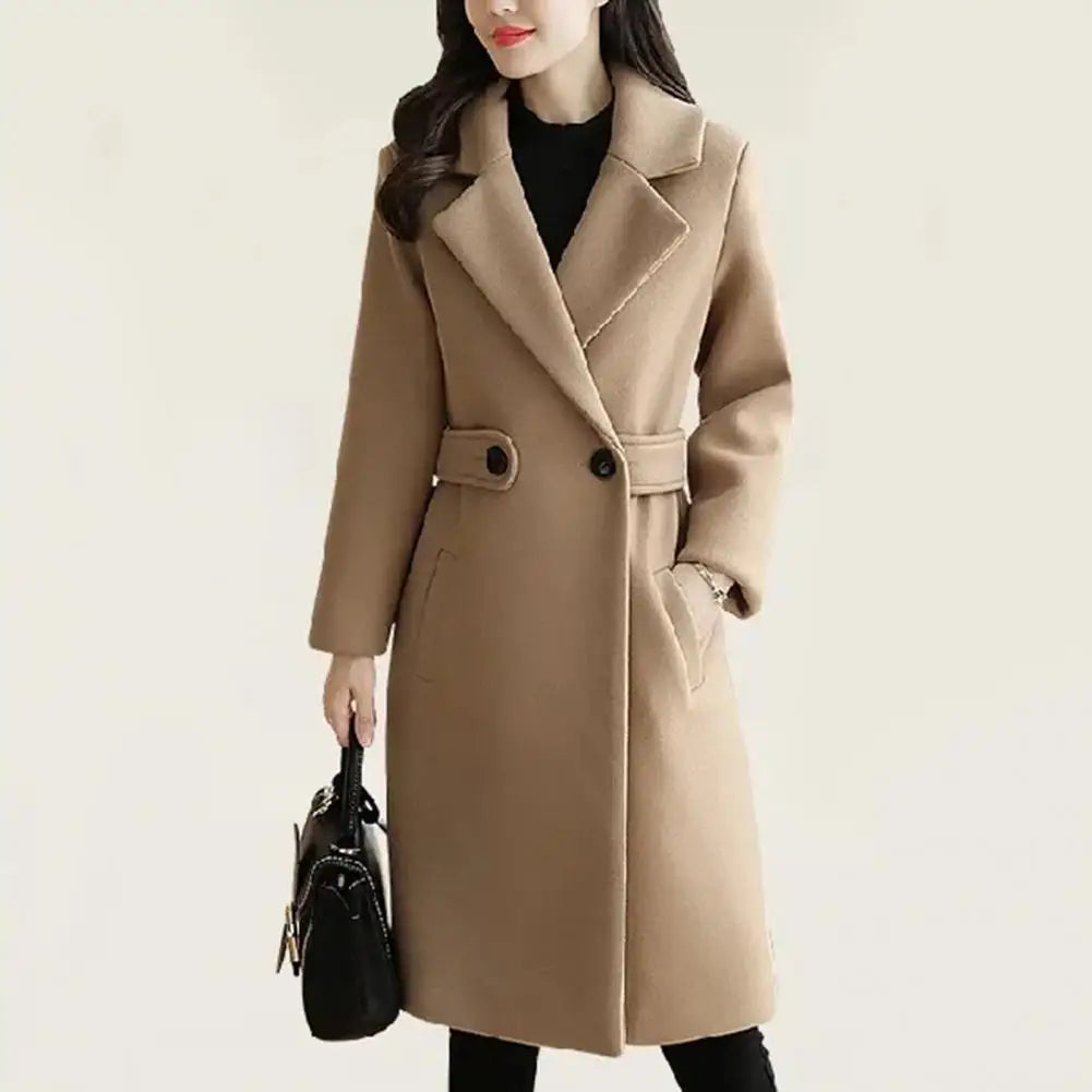 Sobretudo Feminino Elegante de Comprimento Médio com Cinto e Fecho de Botão - Gola Virada para Baixo - Outono/Inverno - Le Vie