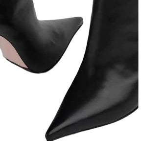 Bota Cano Alto Feminina Salto Fino em Couro Preto