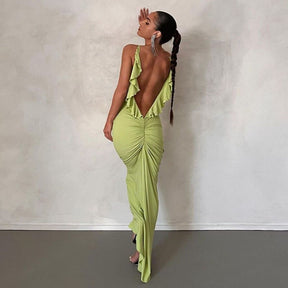 Vestido Longo Justo com Decote Fino e Caimento Elegante – Modernidade e Estilo