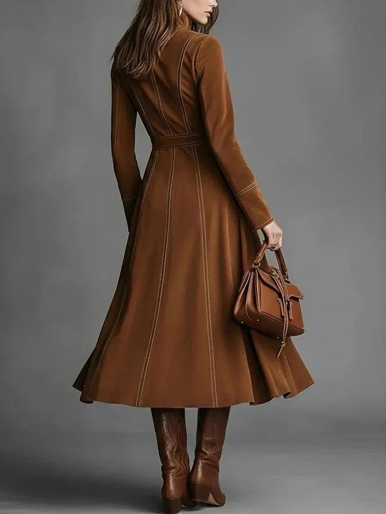 Vestido Feminino Elegante de Camurça Vintage Marrom com Zíper Fino e Rendas - Manga Longa e Gola Alta - Midi Outono High Street - Le Vie