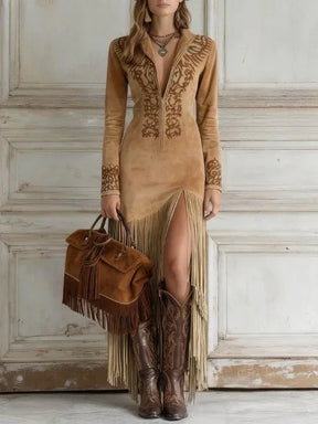 Vestido Feminino Longo Ajustado com Fenda, Franjas e Bordado Boho em Suede – Le Vie