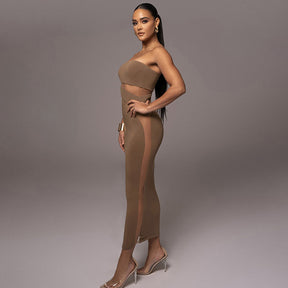 Vestido Midi Tomara que Caia com Recortes Assimétricos e Transparência – Modernidade e Sensualidade na Medida Certa