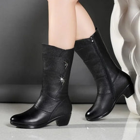 Bota Feminina Cano Médio Antiderrapante em Couro Sintético Rosewood – Le Vie