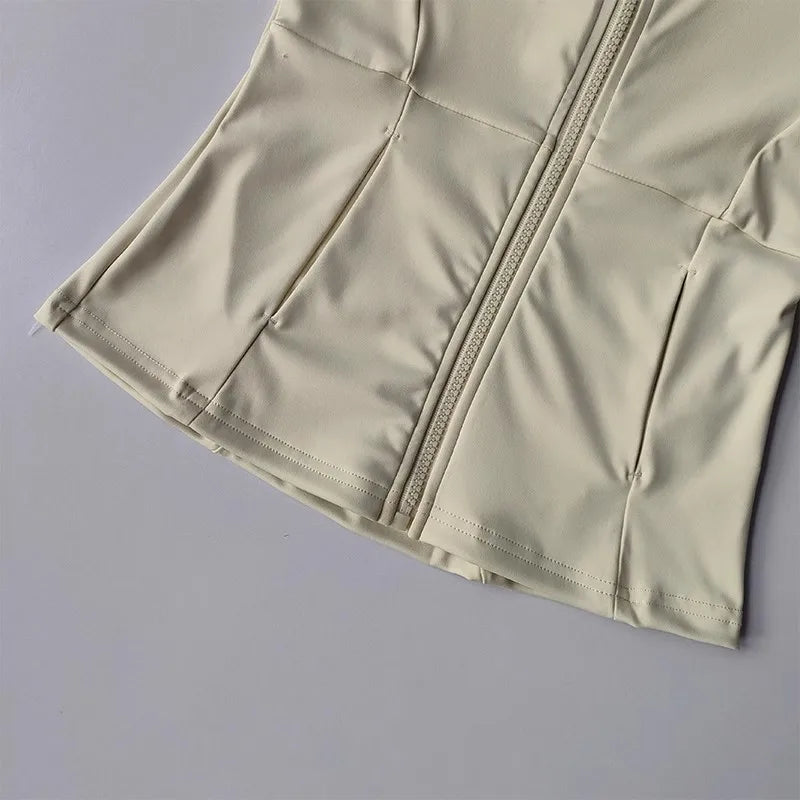 Corta-Vento Feminino Slim Fit com Zíper - Conforto e Estilo para Atividades ao Ar Livre