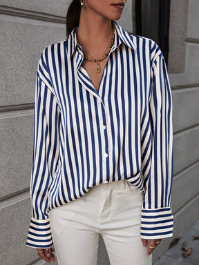 Camisa Feminina Listrada Manga Longa – Estilo Clássico e Versátil