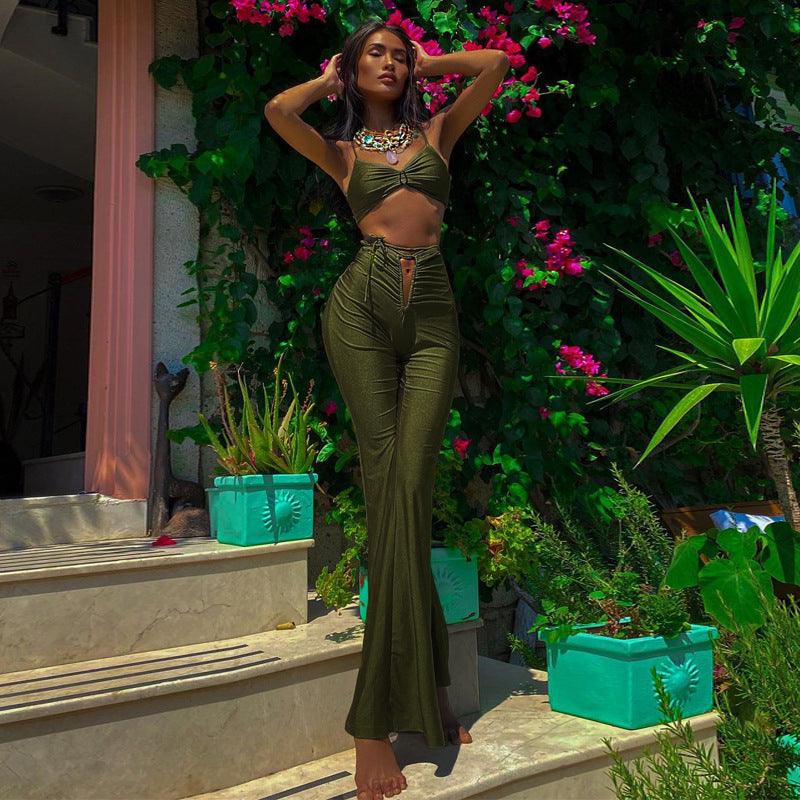 Conjunto Feminino Cropped e Calça Flare – Modernidade e Estilo