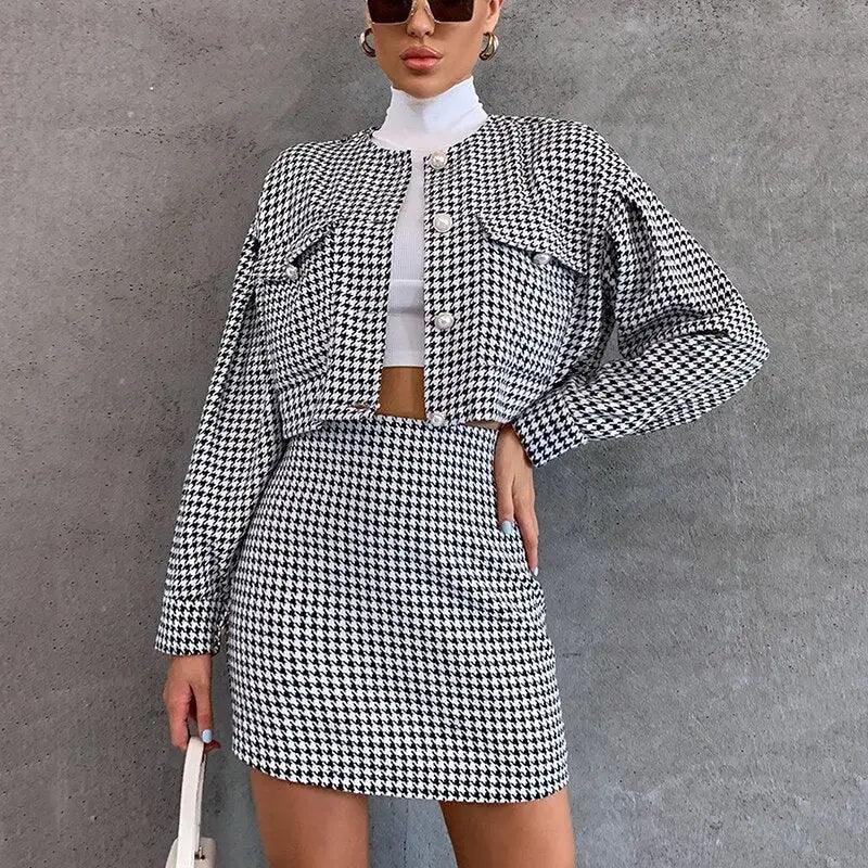 Conjunto Feminino com Casaco Cropped e Saia em Alfaiataria Pied de Poule