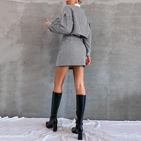 Conjunto Feminino com Casaco Cropped e Saia em Alfaiataria Pied de Poule