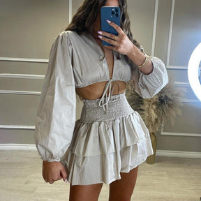 Conjunto Feminino com Manga Longa Bufante e Saia em Camadas – Elegância e Modernidade